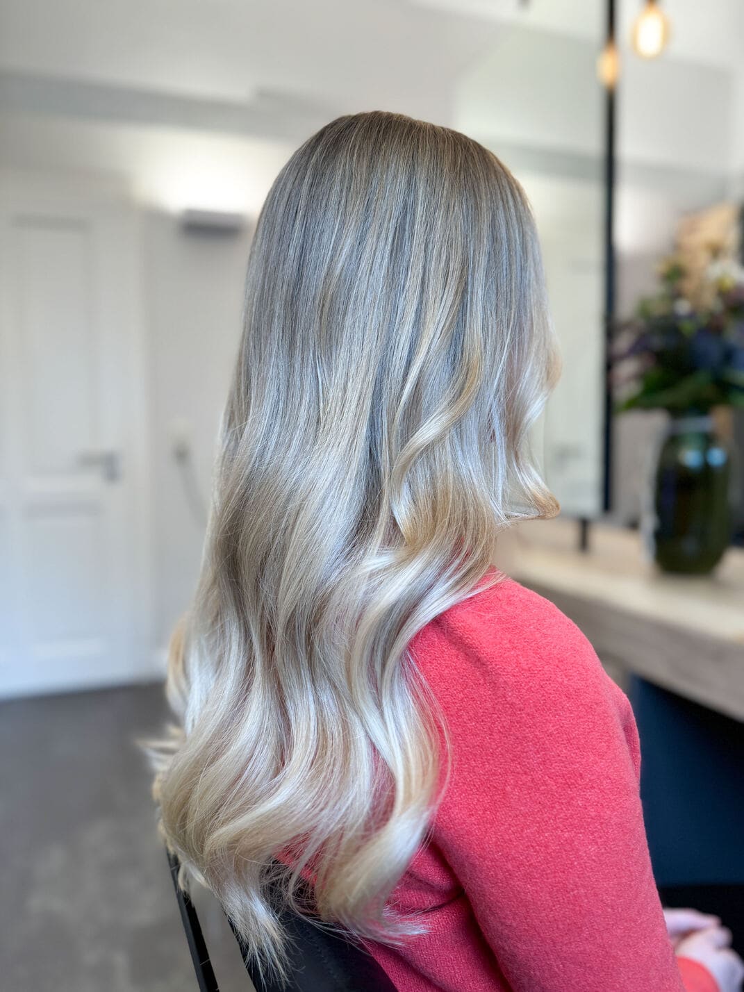 Blonder Haarschnitt lang